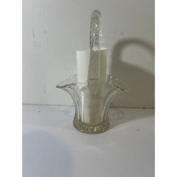 Vintage Duncan Miller Glass Bridal Basket Clear with Handle Etched Floral Design - Picture 1 of 5